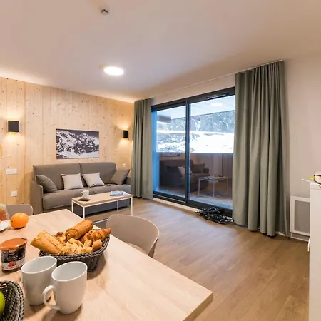 Lagrange Le Cristal De Piau 아라뉴엣