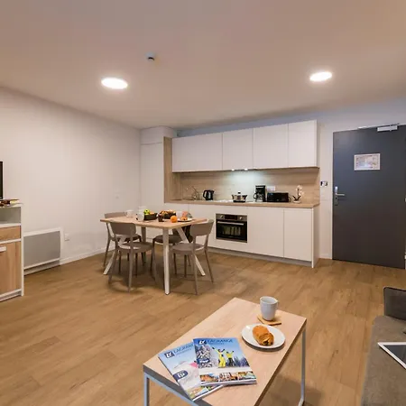 Lagrange Le Cristal De Piau