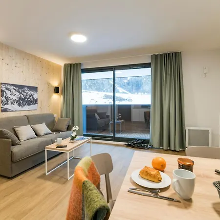 Lagrange Le Cristal De Piau 아라뉴엣